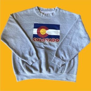 Vintage custom Colorado sweatshirt no label for size UNISEX